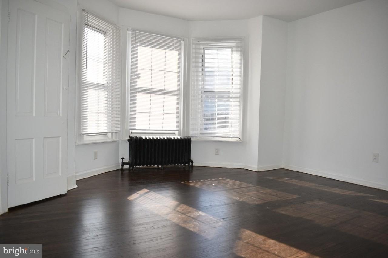 6031 Market St - Photo 7 of 10