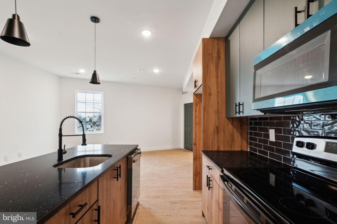 4181 Mantua Ave #6 - Photo 4 of 21