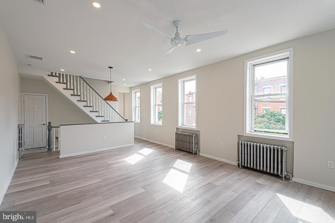 825 S 12th St #B - Photo 2 of 23