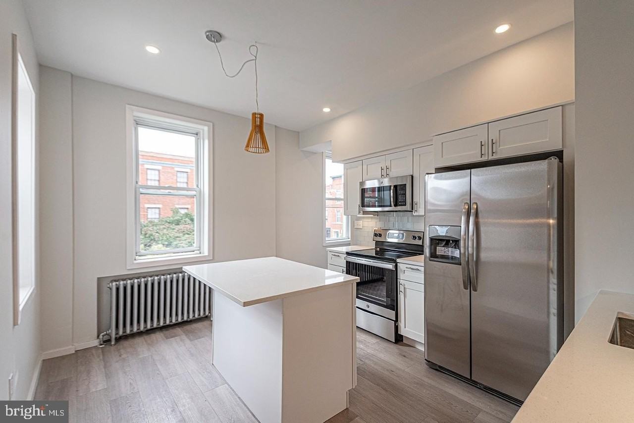 825 S 12th St #B - Photo 6 of 23