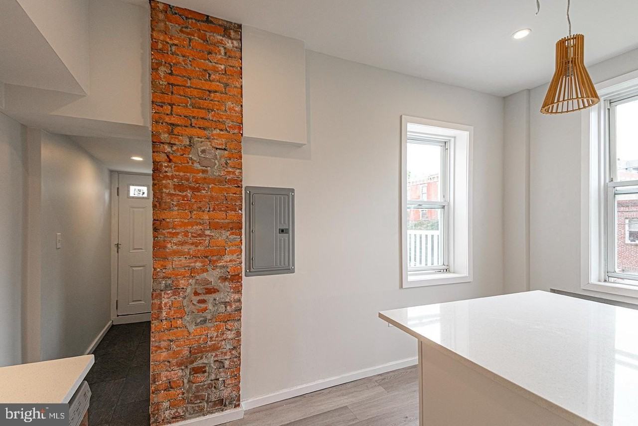 825 S 12th St #B - Photo 7 of 23