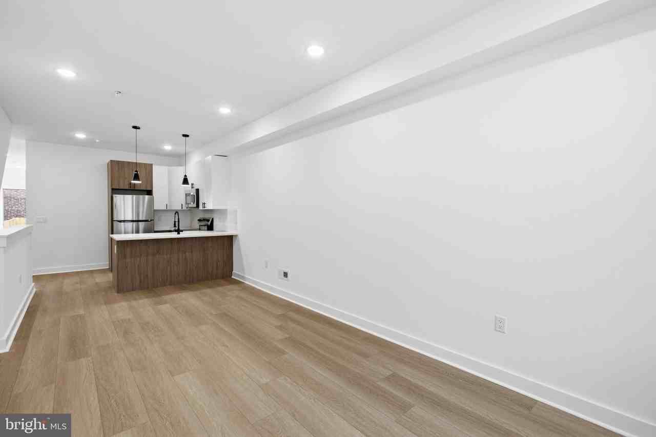2503 N 12th St #1 - Photo 2 of 20