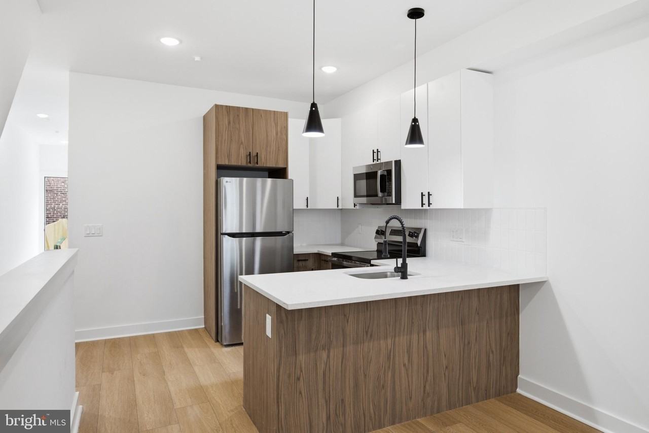 2503 N 12th St #1 - Photo 6 of 20