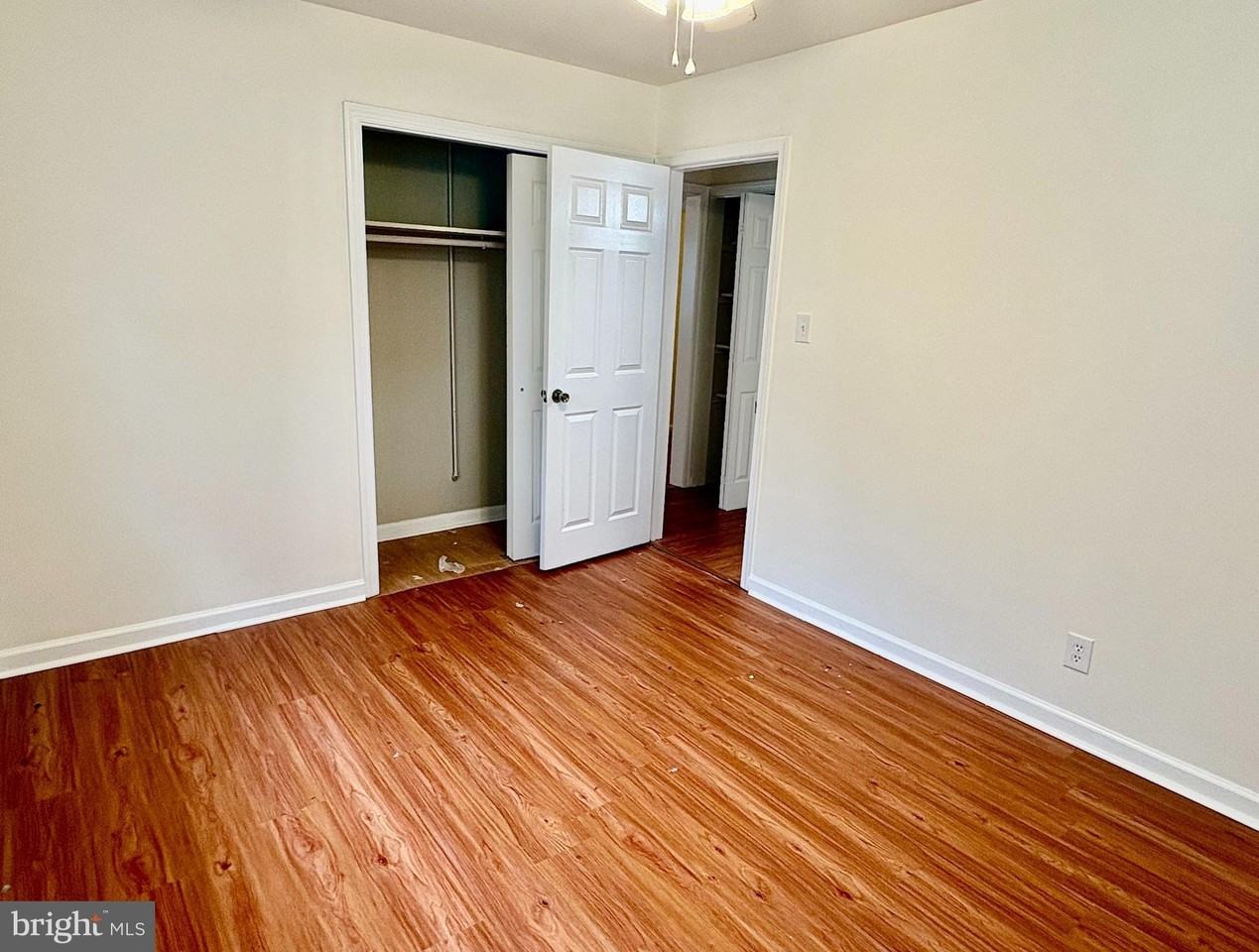 1316A Rowe St - Photo 6 of 10