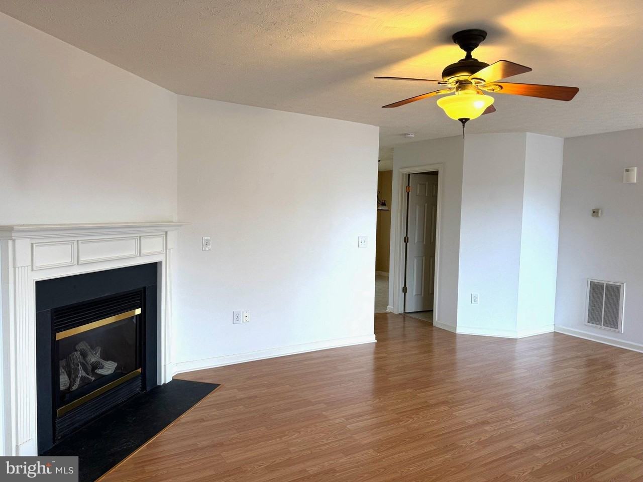 107 Trade Wind Ln - Photo 6 of 20