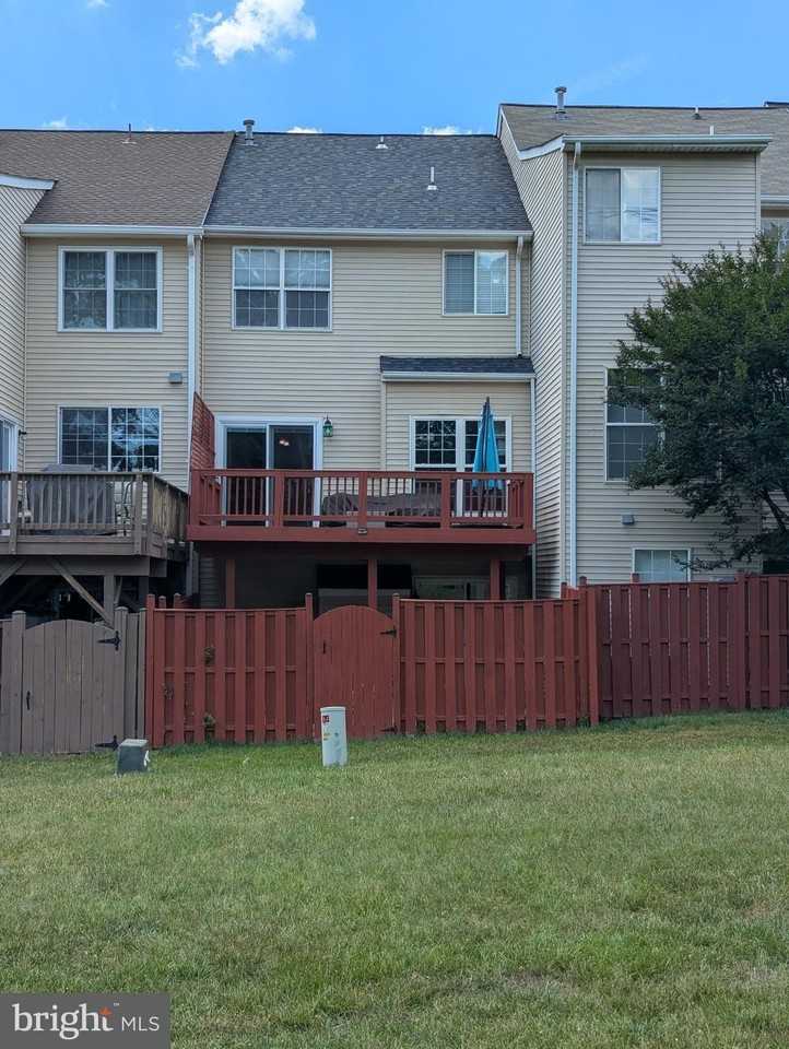 5181 Ballycastle Cir - Photo 3 of 31