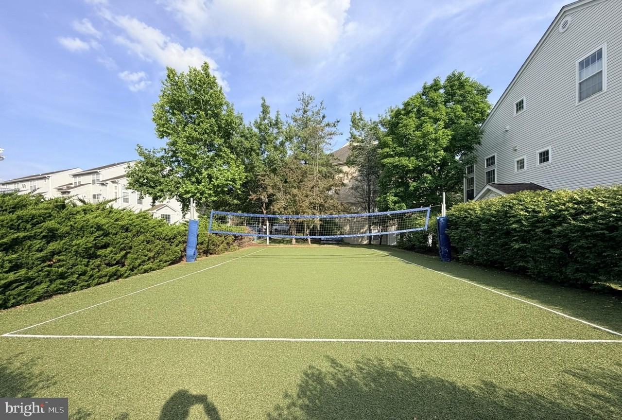 6610 Netties Ln #B - Photo 5 of 14