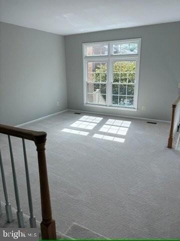 5142 Woodford Dr - Photo 3 of 20