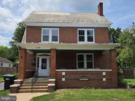 featured image of 240 S Holliday St