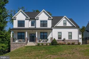 featured image of 15 Grove Ln