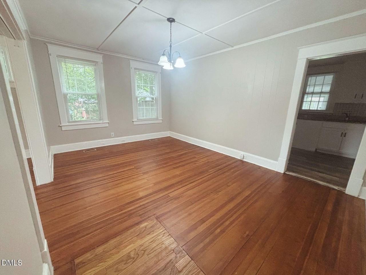 117 Southern Ave - Photo 7 of 23