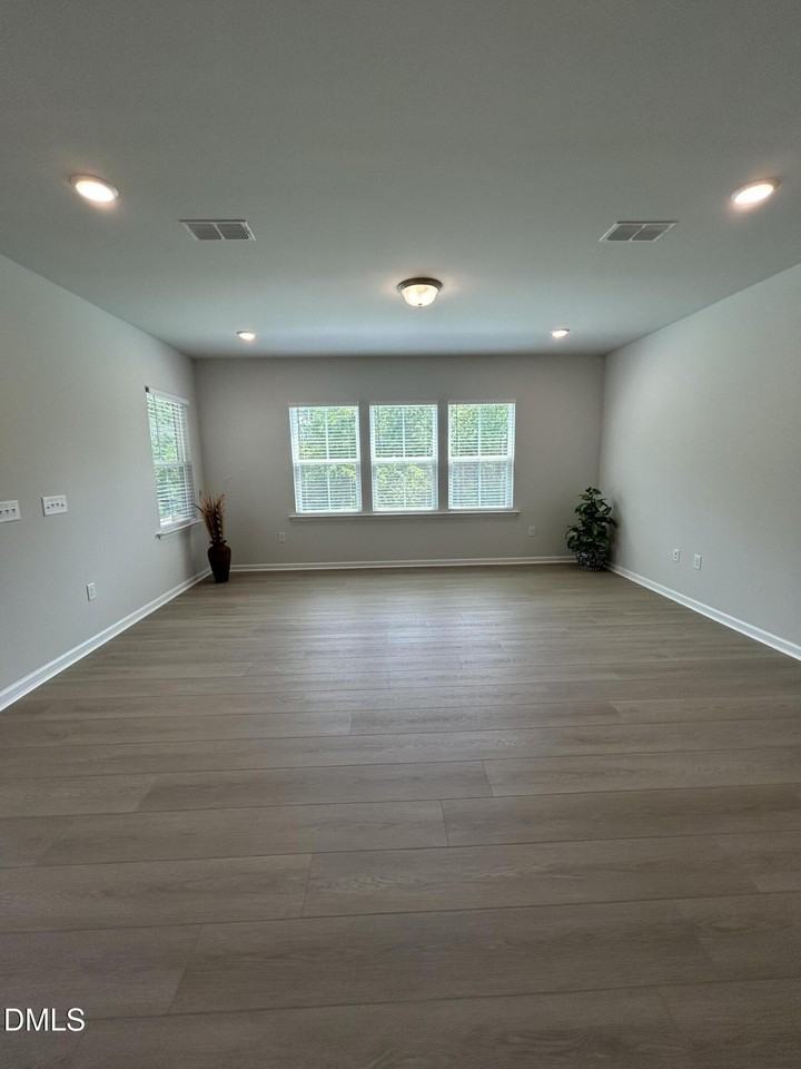 781 Denburn Pl - Photo 4 of 28