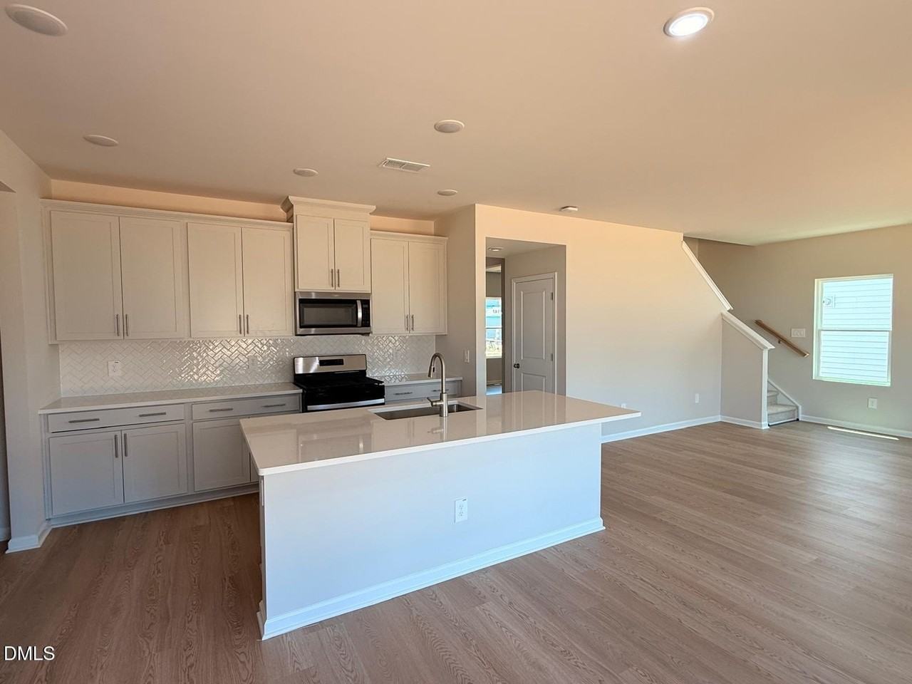 95 Thistle Patch Pl - Photo 4 of 13