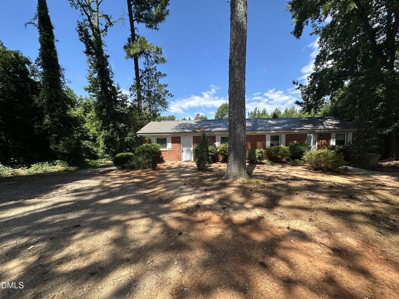 303 Weston Rd - Photo 2 of 15
