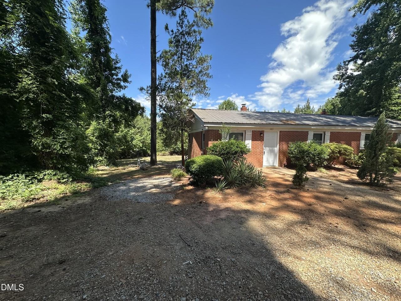 303 Weston Rd - Photo 4 of 15