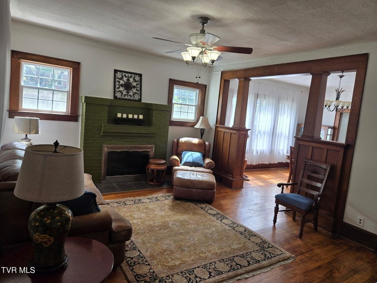 428 W Maple St - Photo 6 of 16