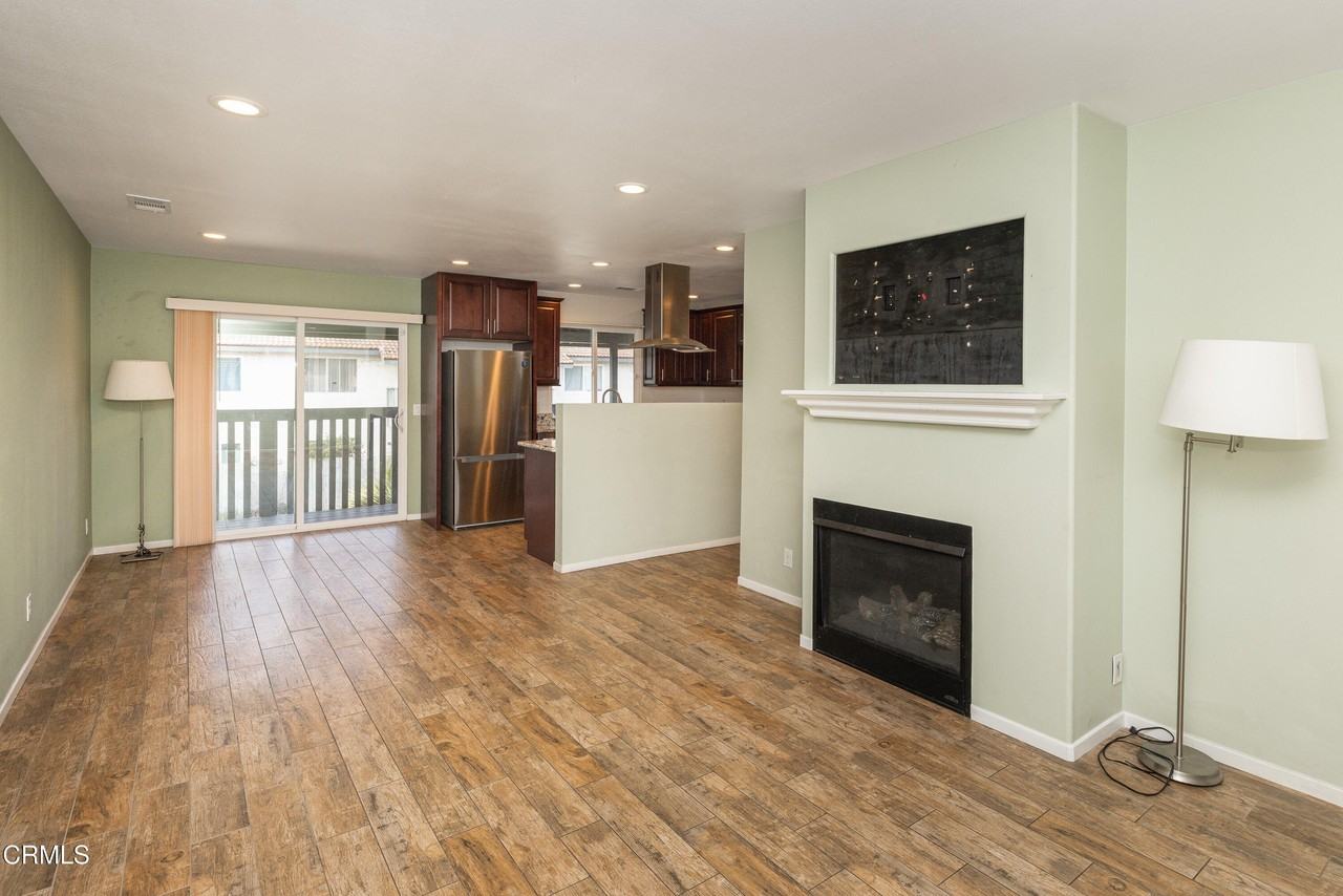 126 E Ventura St #F - Photo 5 of 17