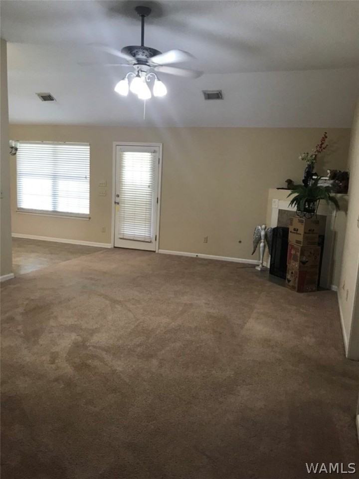 5007 Ross Cir - Photo 3 of 7