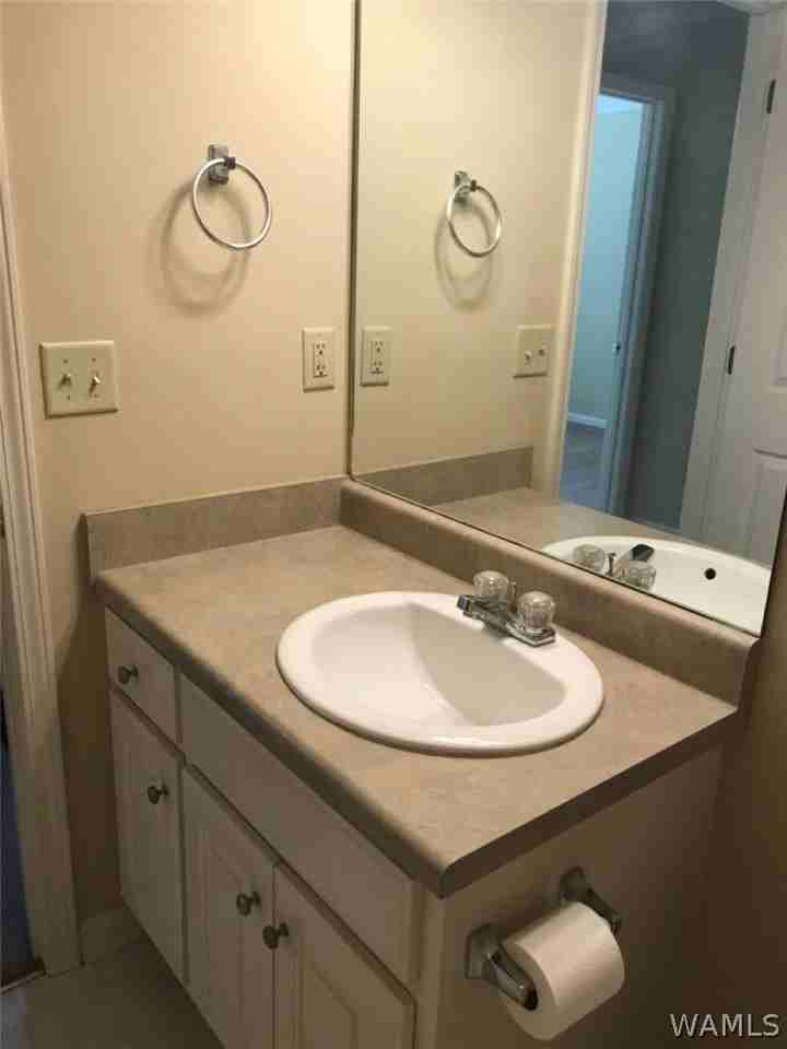 5007 Ross Cir - Photo 6 of 7