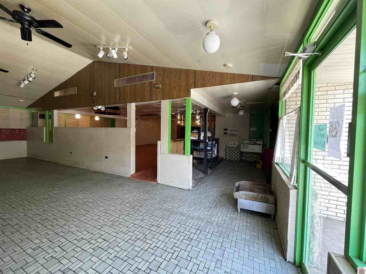 1310 Main St - Photo 3 of 31