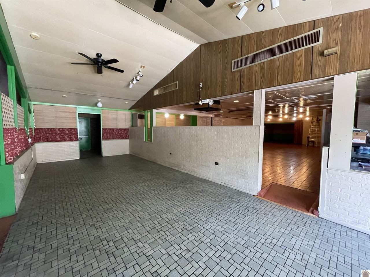 1310 Main St - Photo 7 of 31