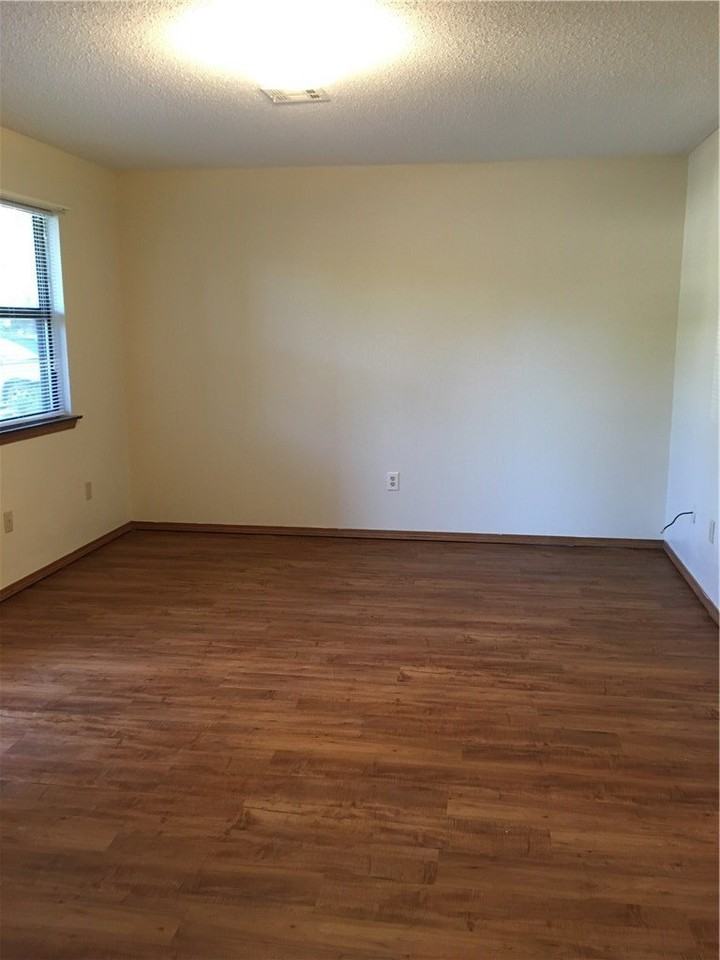 1650 N Sang Ave #108 - Photo 4 of 7