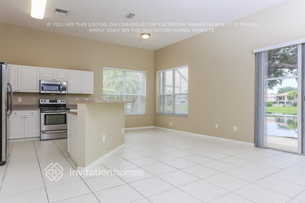 7586 Nw 60th Ln - Photo 6 of 20