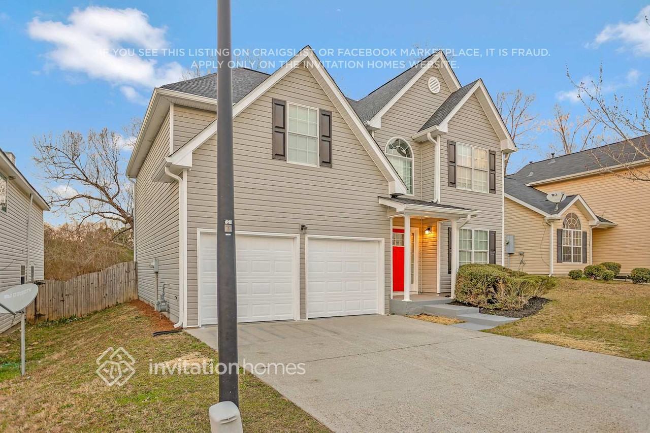 2796 Two Lake Cir - Photo 2 of 30