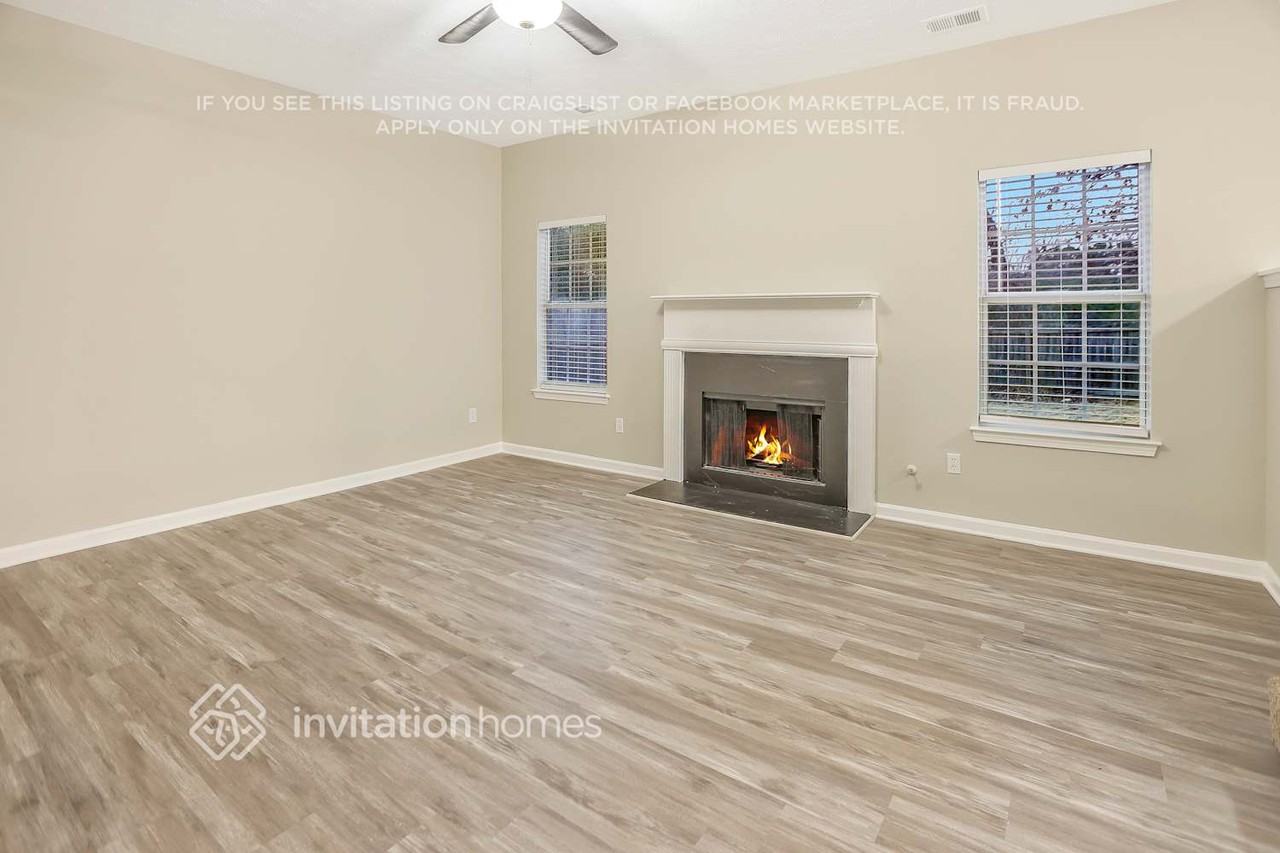 2796 Two Lake Cir - Photo 5 of 30