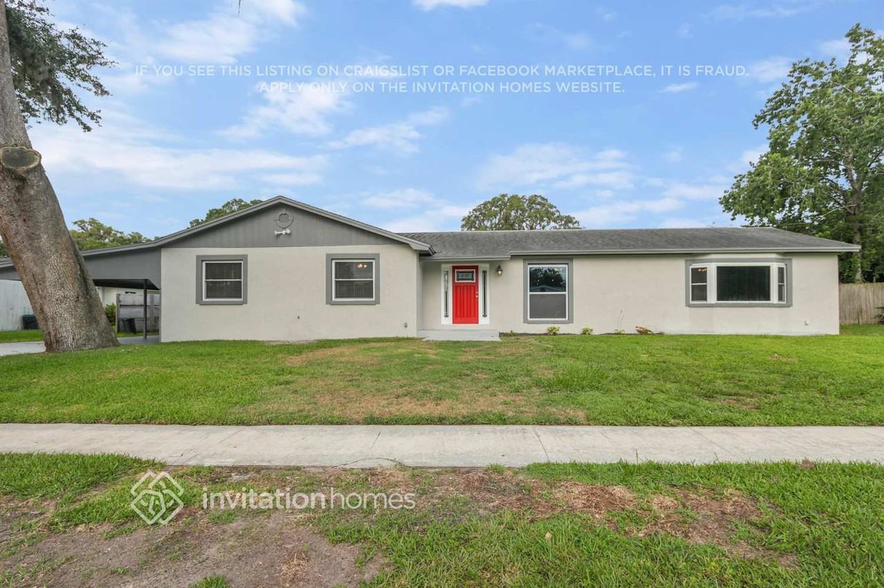 810 Bishop Pl - Photo 2 of 31