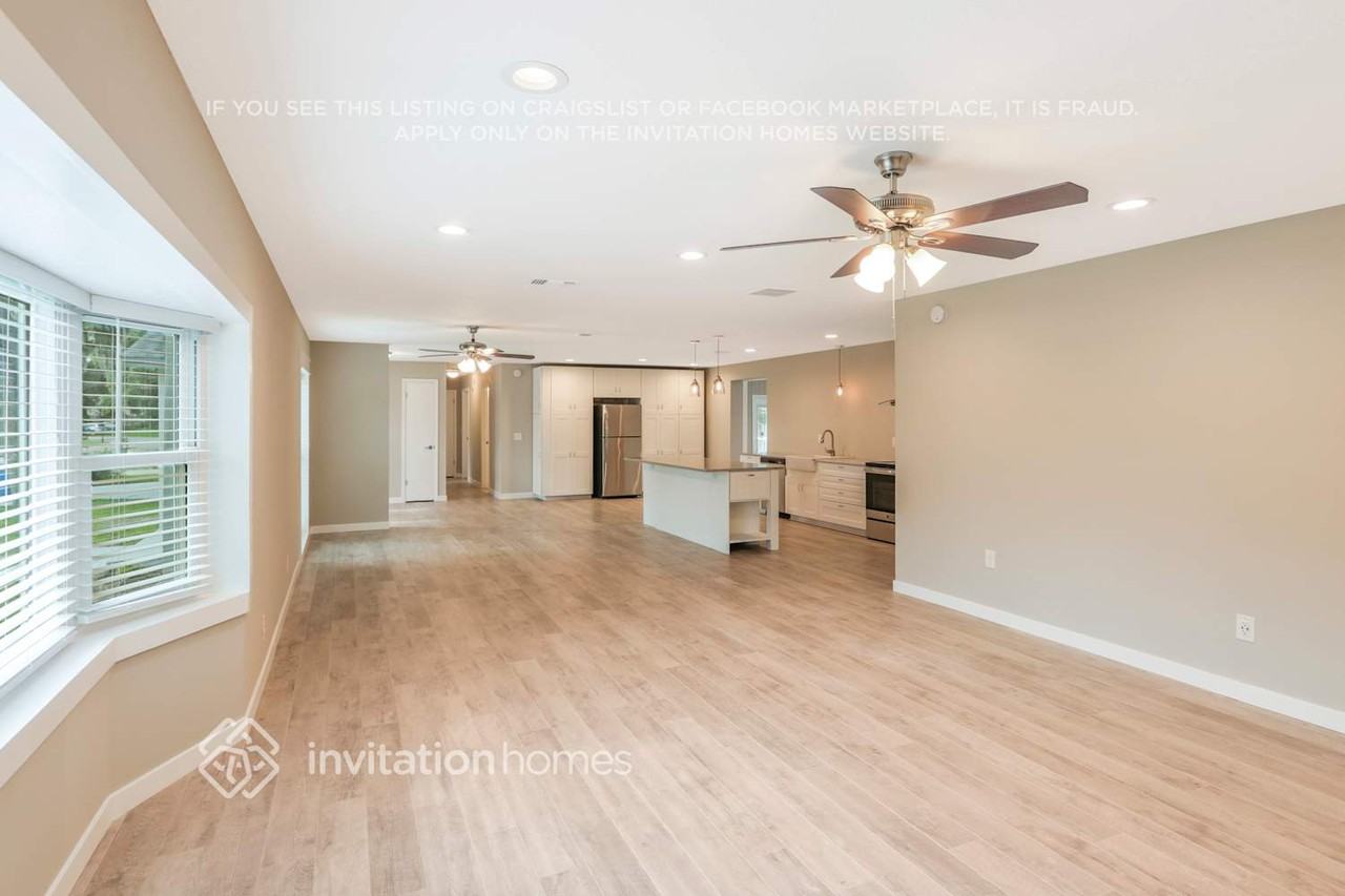 810 Bishop Pl - Photo 6 of 31