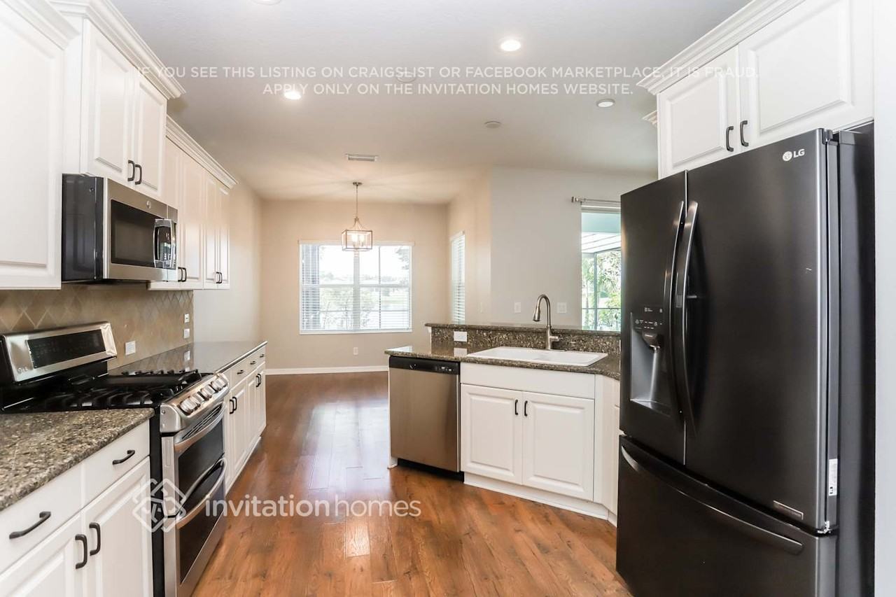 4922 Mission Park Ln - Photo 6 of 17