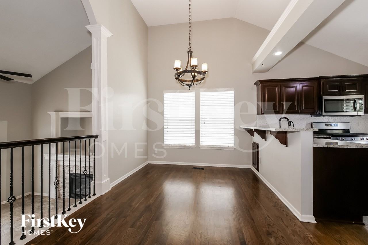 1224 N 133rd Ter - Photo 5 of 16