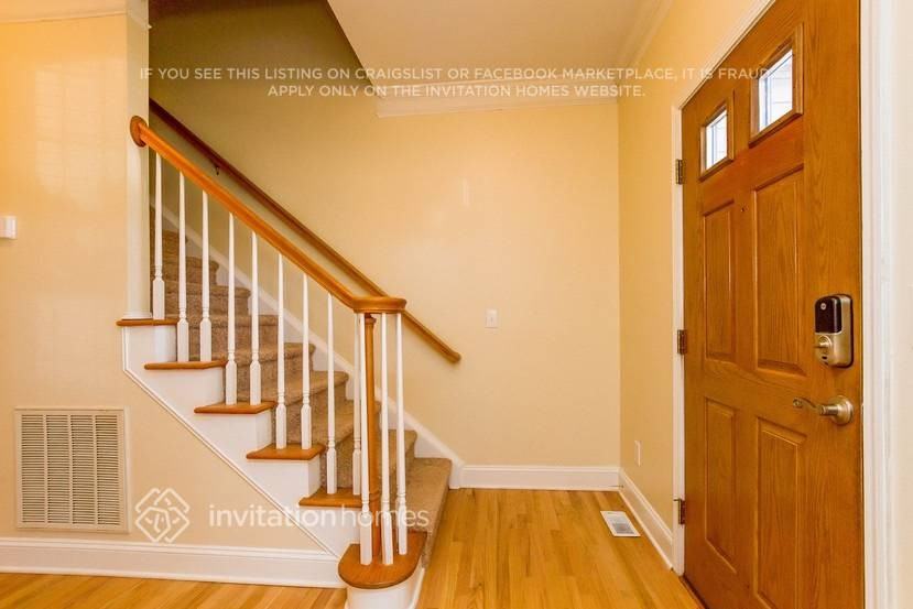 16100 Epiphany Ct - Photo 2 of 28