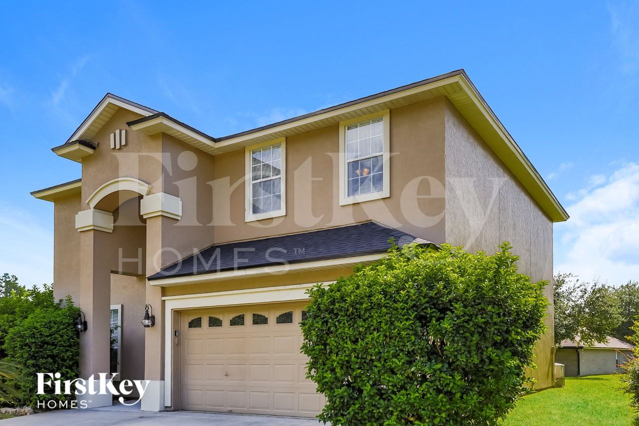 1559 Majestic View Ln - Photo 3 of 15