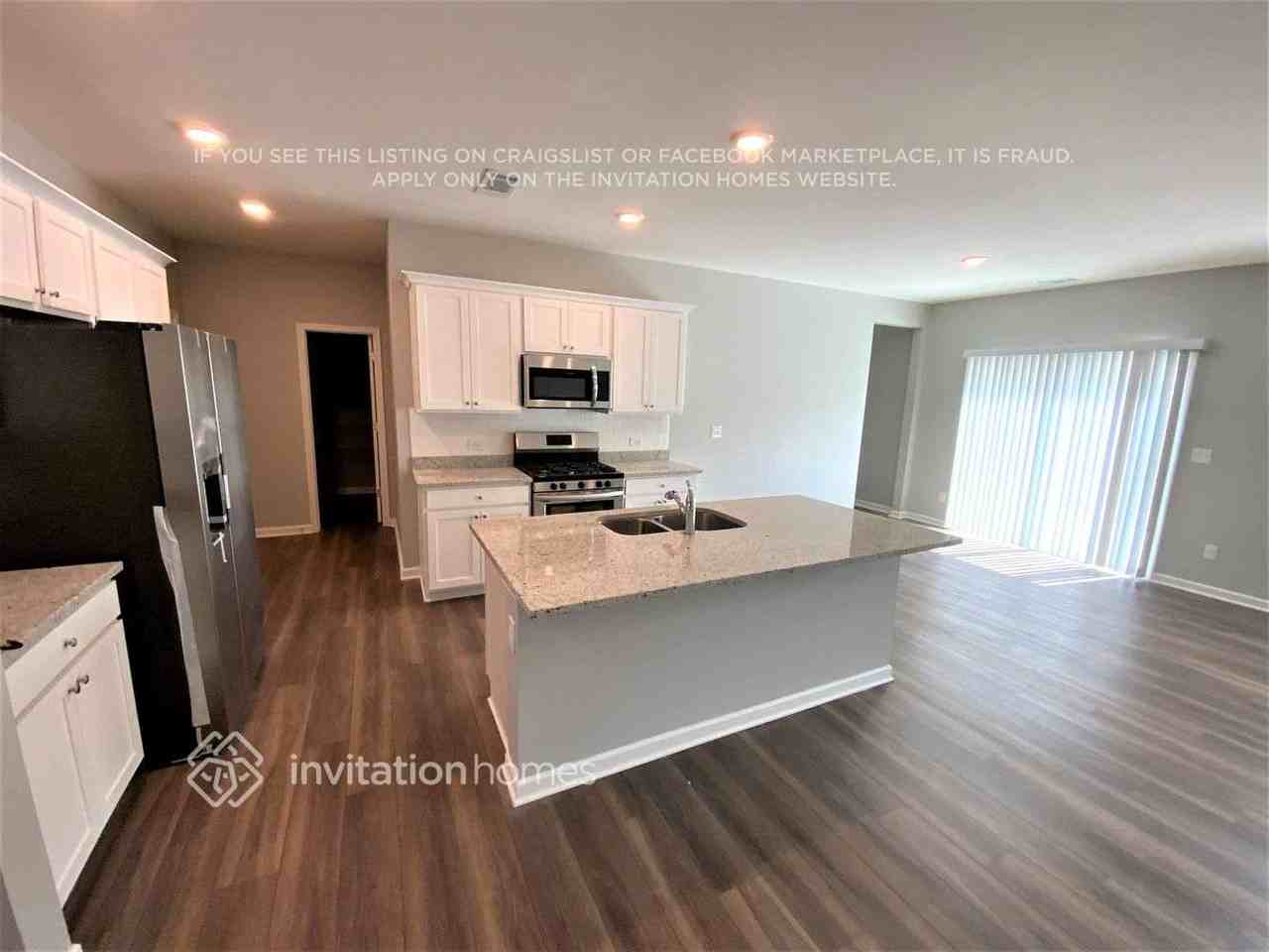 345 Amsterdam Way - Photo 3 of 11