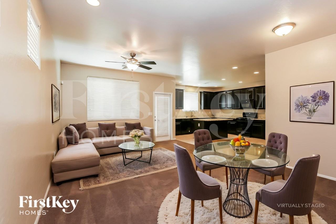 9337 Pearblossom Sky Ave - Photo 7 of 18