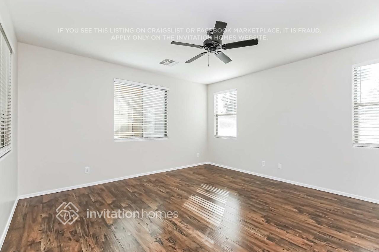 3771 E Santa Fe Ln - Photo 6 of 18