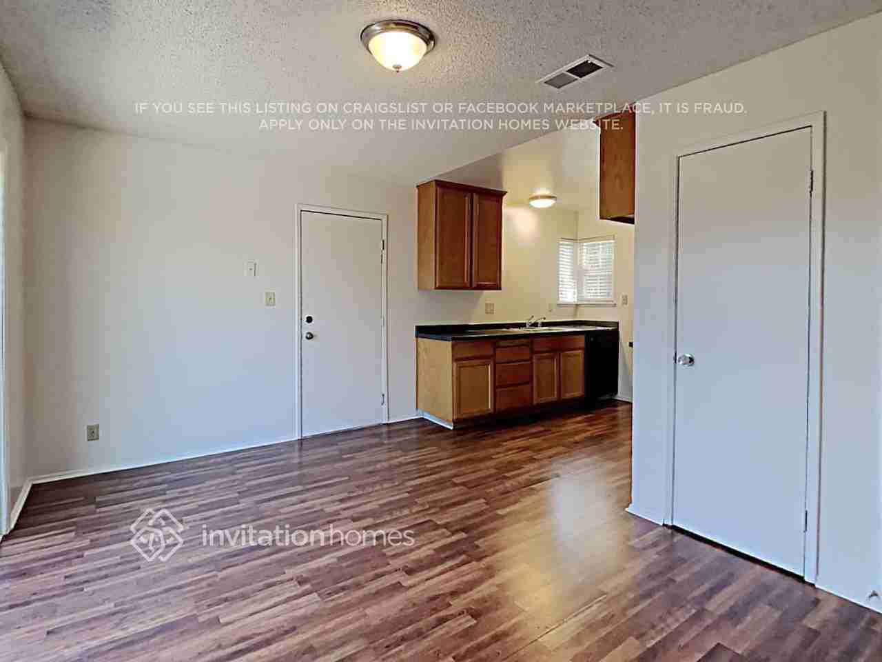 7913 Samantha Way - Photo 5 of 17