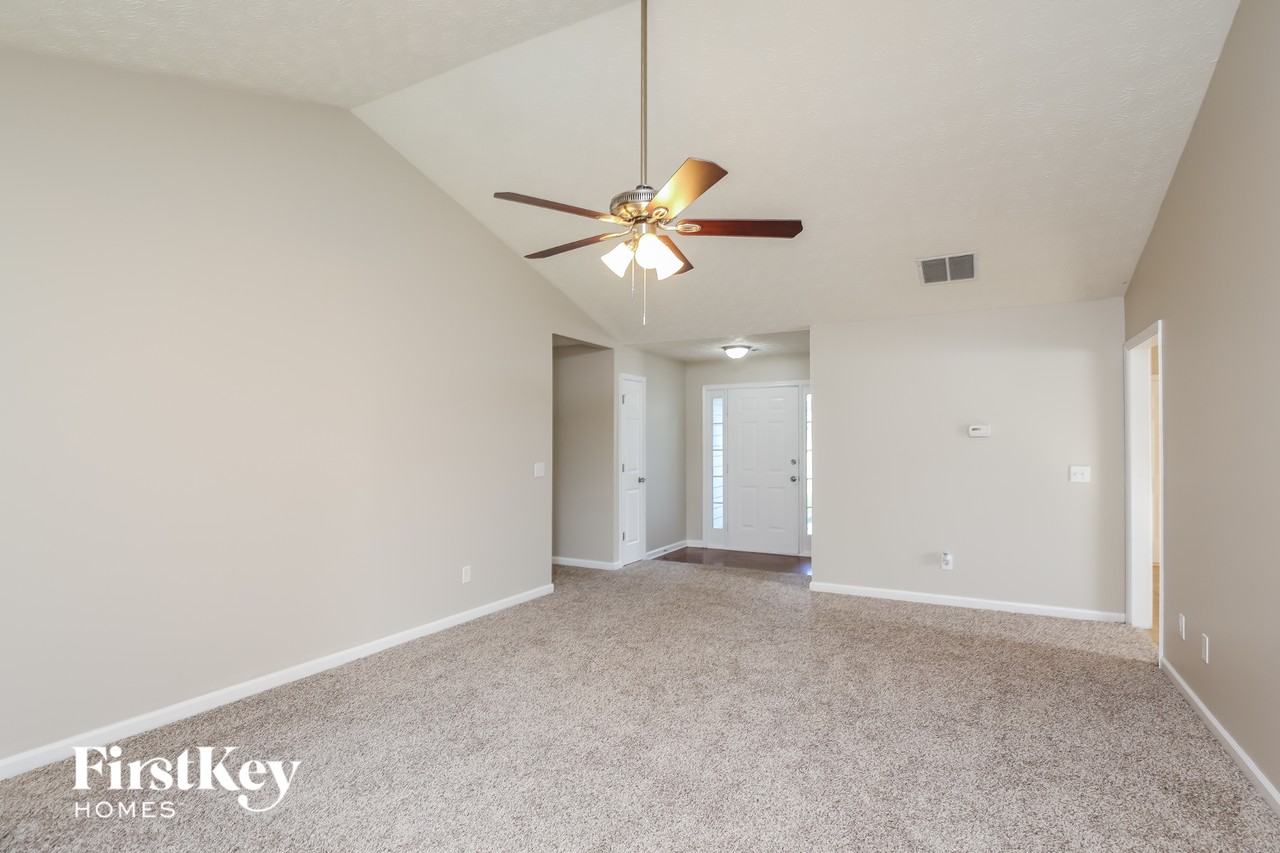 1500 Summer Lake Ter - Photo 2 of 15