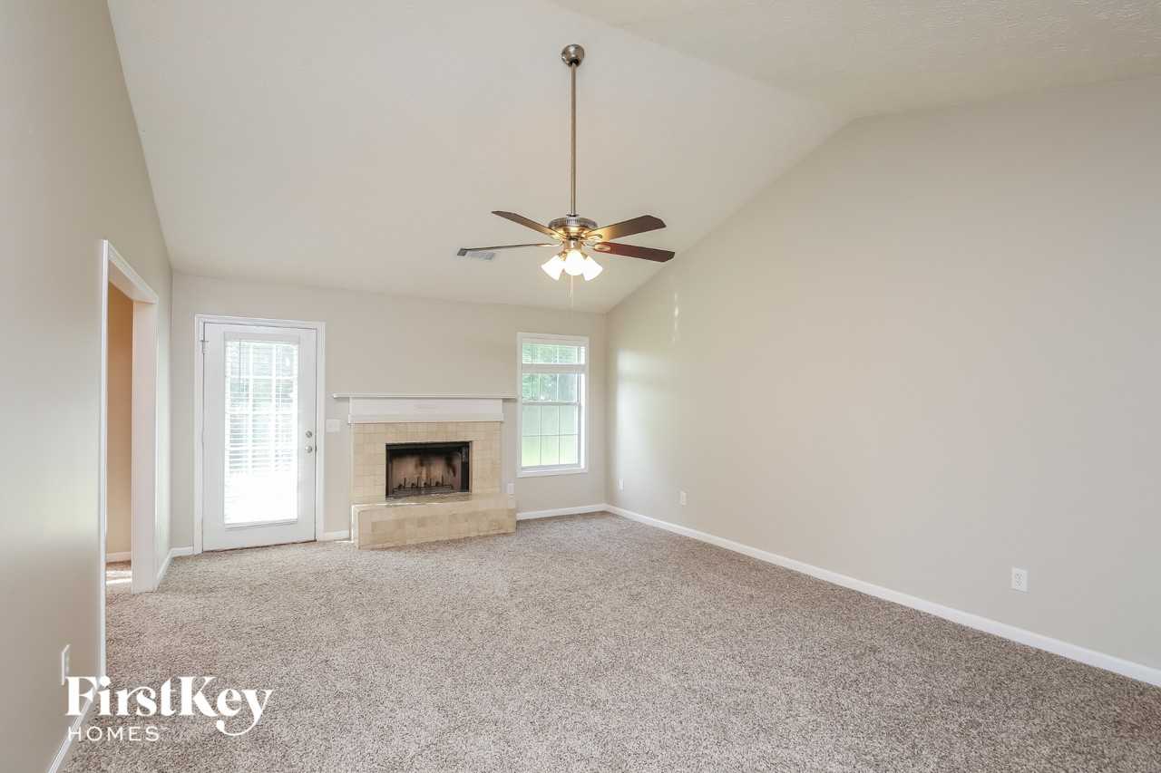 1500 Summer Lake Ter - Photo 5 of 15
