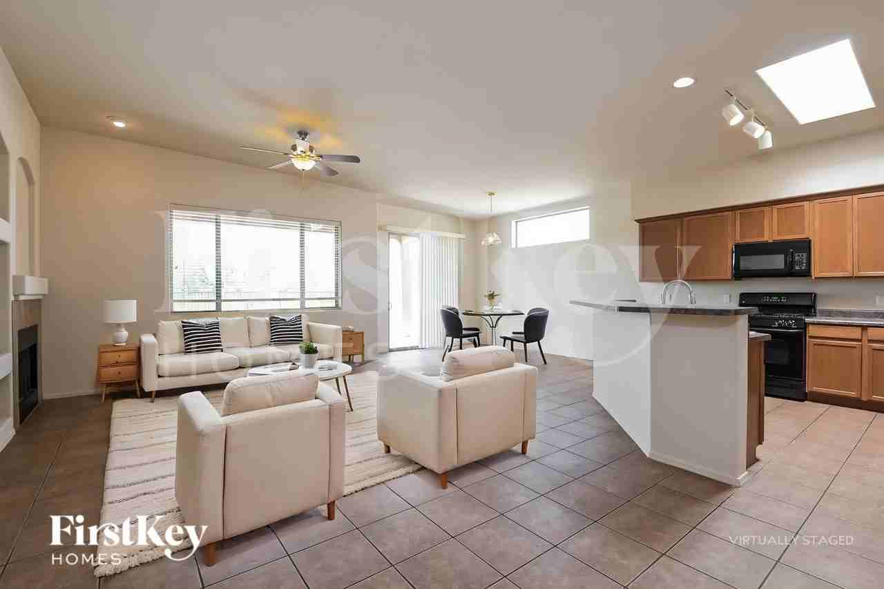 13558 E High Plains Ranch St - Photo 3 of 18