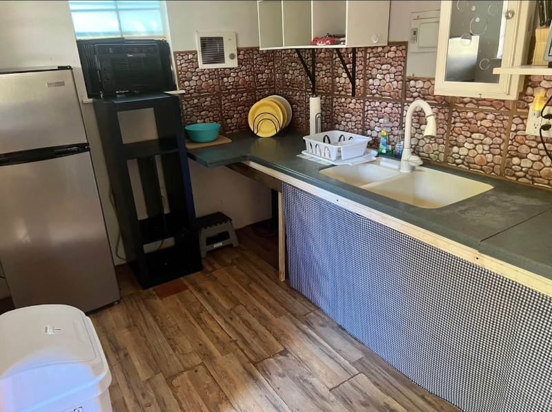 810 John Dodd Rd - Photo 2 of 4