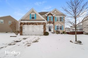 featured image of 21 Hawthorne Dr