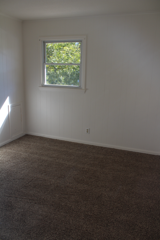 602 Stuart Dr - Photo 5 of 19