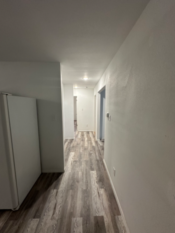 212 Rowland St - Photo 7 of 12