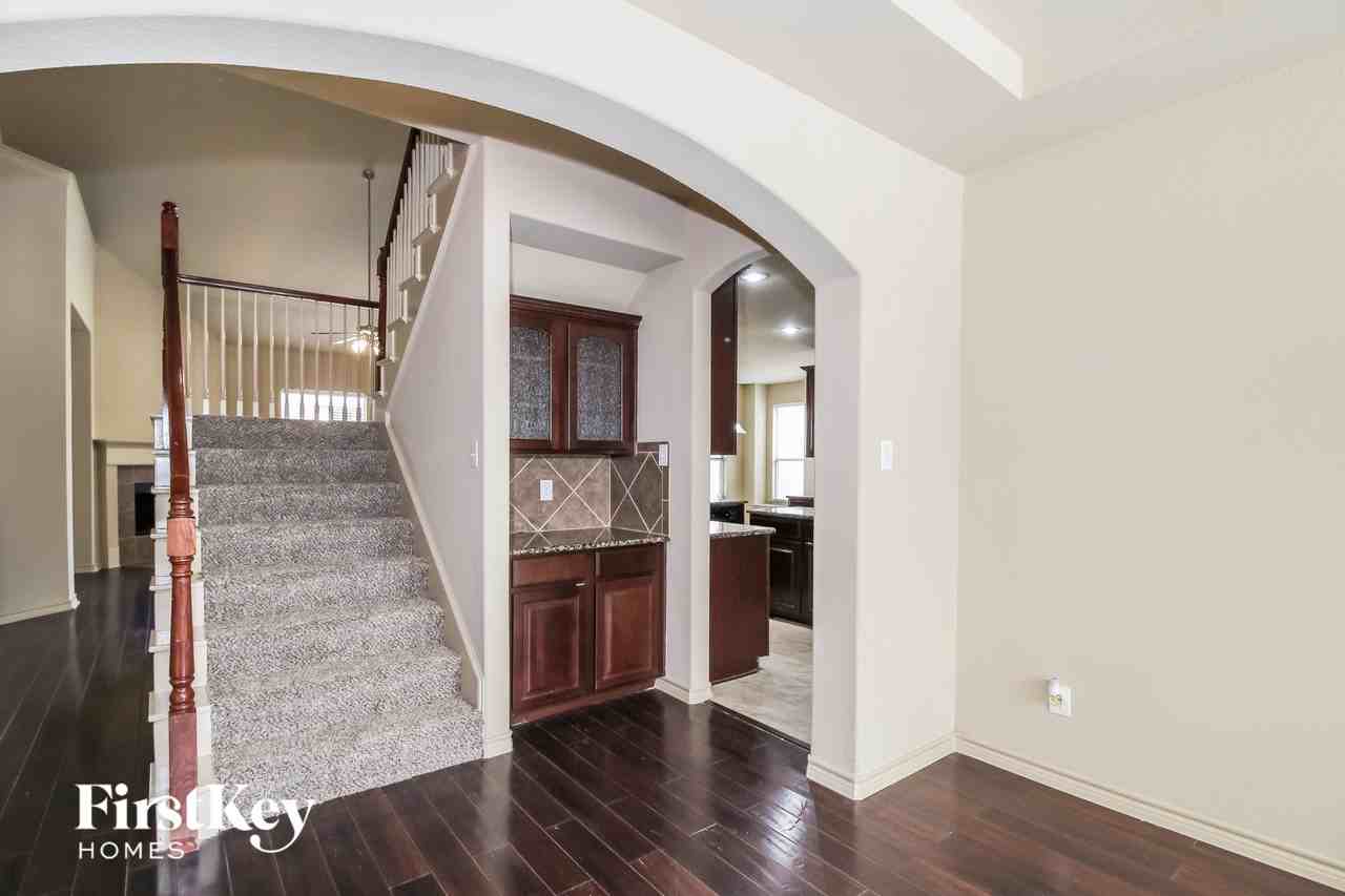 12832 Travers Trl - Photo 4 of 15