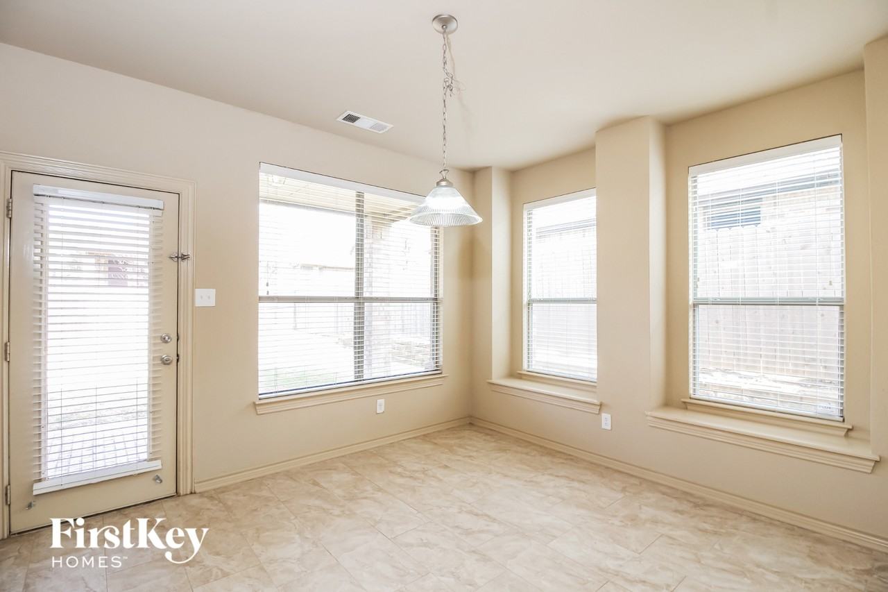 12832 Travers Trl - Photo 7 of 15