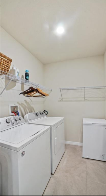 204 Sunset Point Dr - Photo 4 of 16
