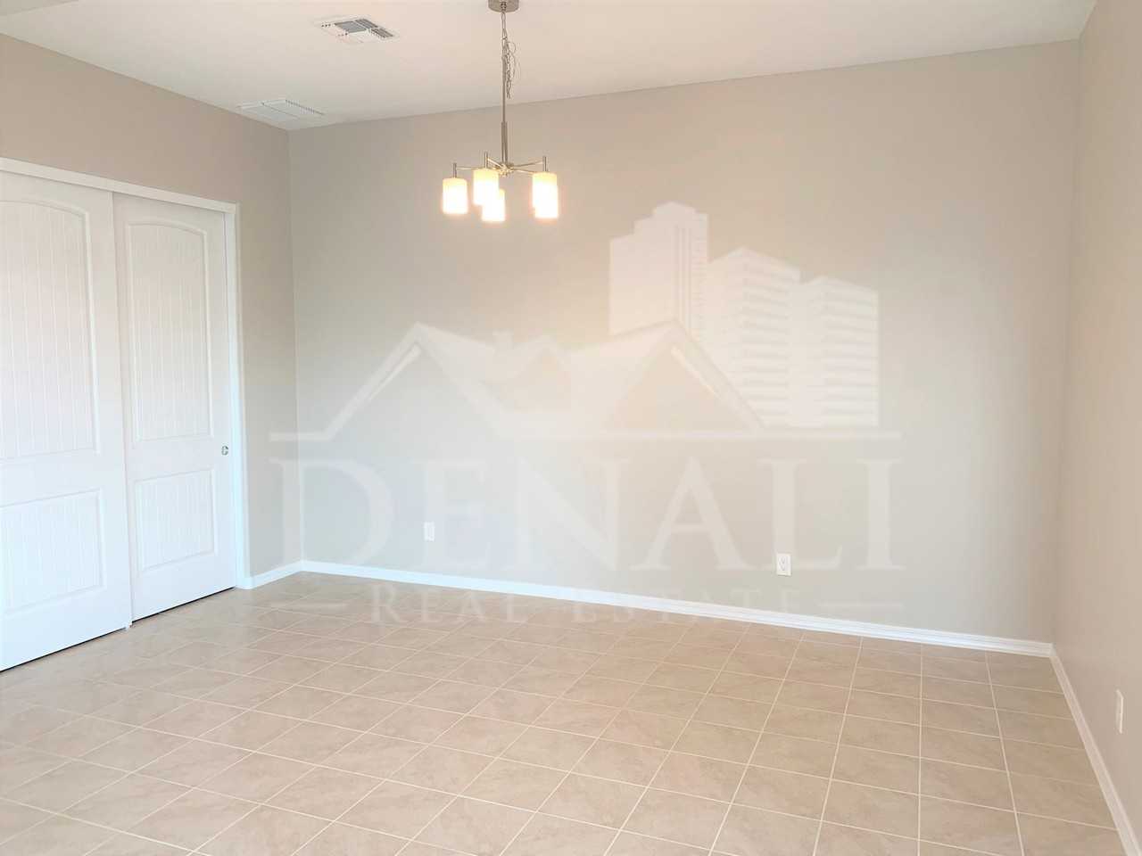 14351 W Georgia Dr - Photo 3 of 39